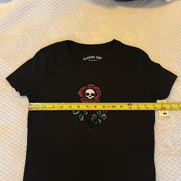 Aeropostale Skull Rose Flocked Graphic Tee - Picture 5 of 8